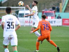 "Карпаты" не сумели дома обыграть "Мариуполь": видео