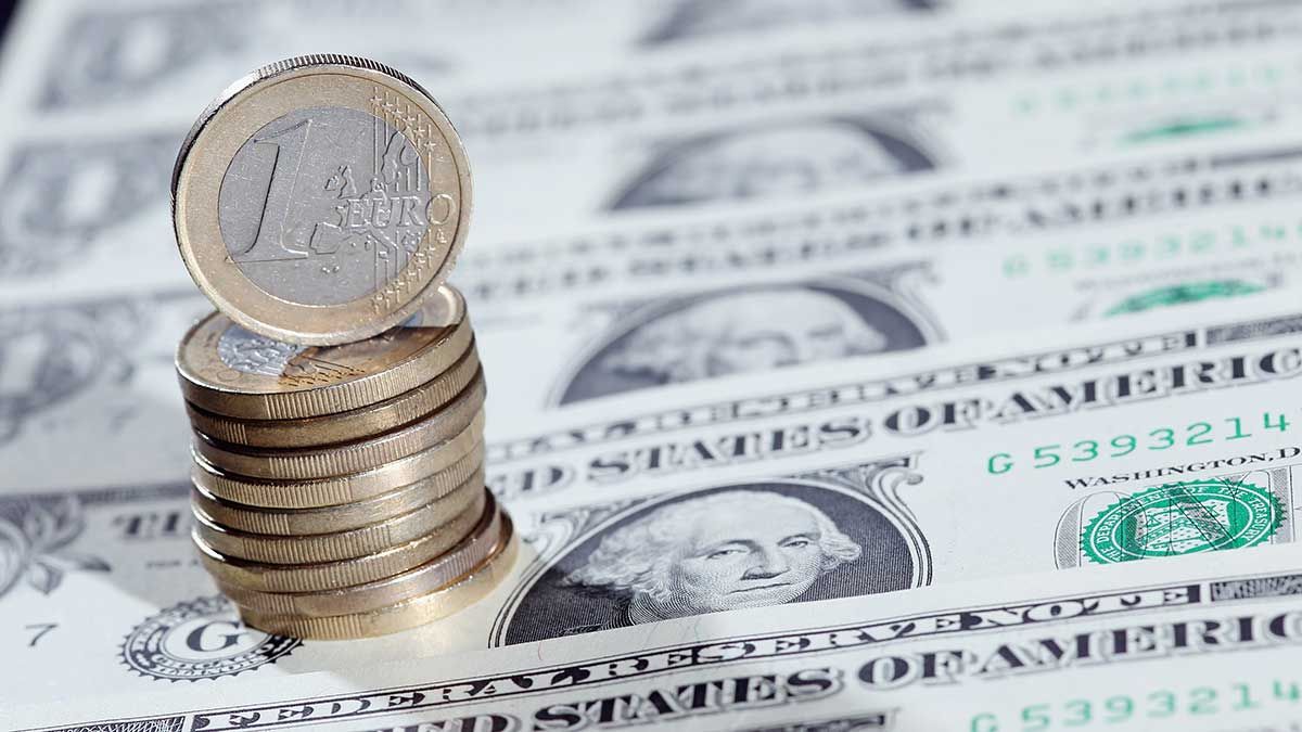 Наличный курс валют на 15.03.2019: курс доллара и евро Наличный курс валют на 15.03.2019: курс доллара и евро