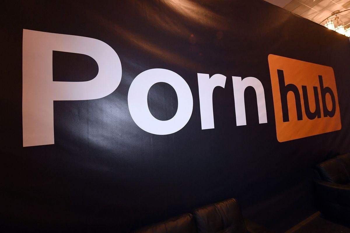 Збій у Facebook підняв трафік Pornhub Збій у Facebook підняв трафік Pornhub