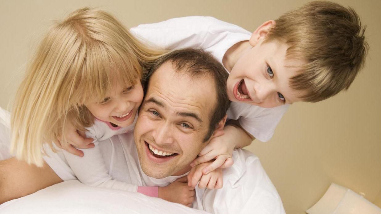 У Раді пропонують оплачуваний "міні-декрет" для татусів У Раді пропонують оплачуваний "міні-декрет" для татусів