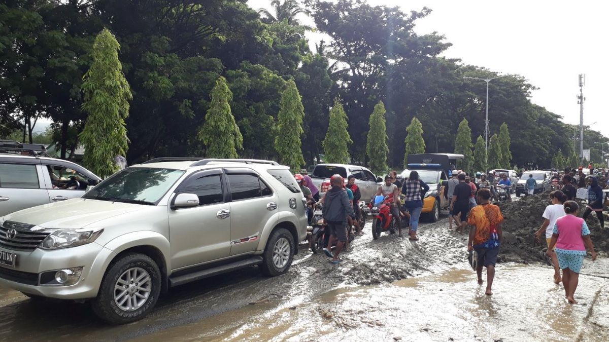 Сильні повені охопили Індонезію: 63 людини загинули (оновлено)