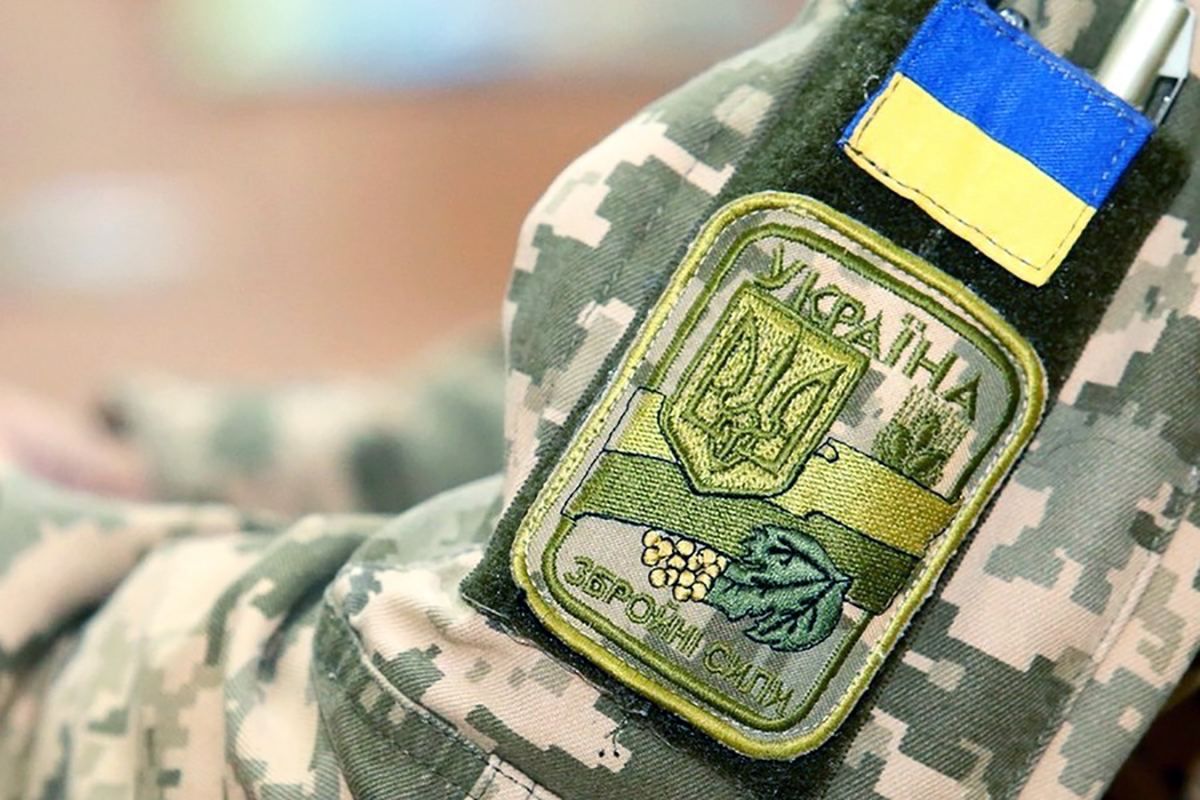 Поліція затримала підозрюваних у вбивстві військового на Харківщині: злочин зафіксовано на відео Поліція затримала підозрюваних у вбивстві військового на Харківщині: злочин зафіксовано на відео