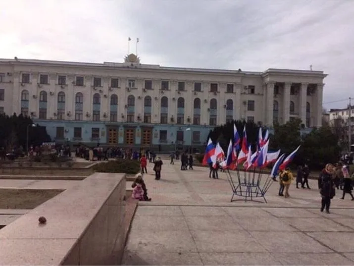 Площа у Севастополі. Фото із внутрішніх джерел