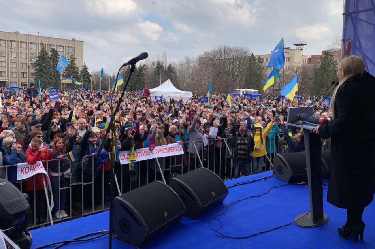 Щоб досягти миру, ми маємо об’єднатися та діяти, – Юлія Тимошенко у Слов’янську