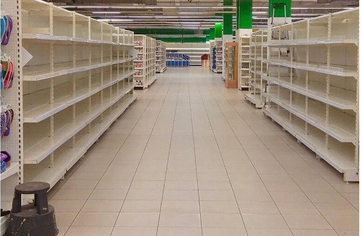 Пусті полиці, жодного покупця: з'явилися сумні фото з супермаркету у Донецьку