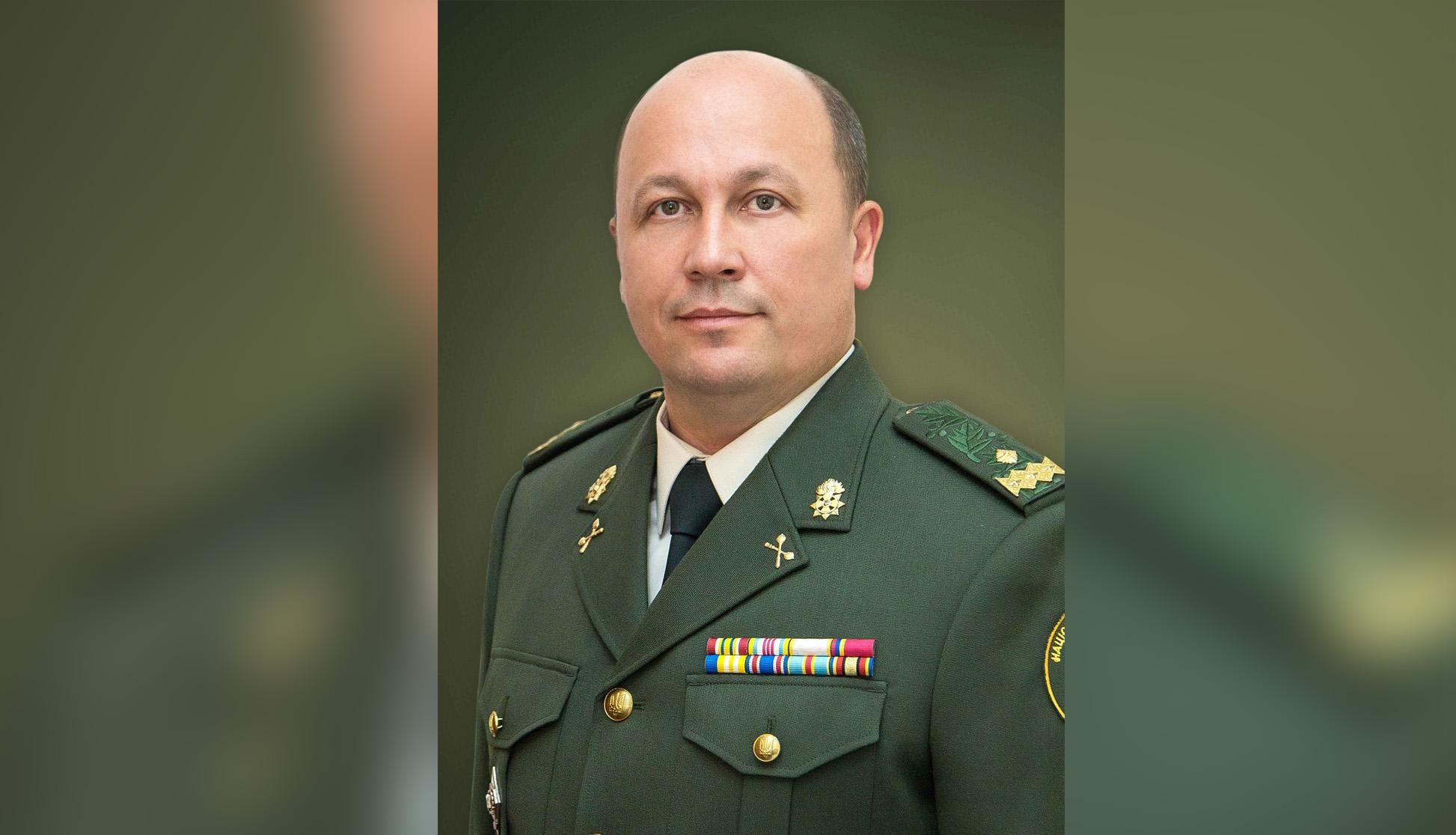 Звільнили заступника командуючого Нацгвардії: указ Порошенка Звільнили заступника командуючого Нацгвардії: указ Порошенка