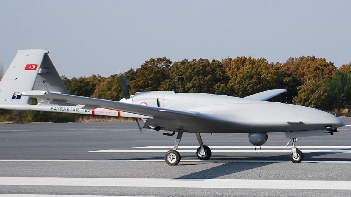 Закуплені у Туреччині бойові безпілотники Bayraktar TB2 пройшли перші випробування Закуплені у Туреччині бойові безпілотники Bayraktar TB2 пройшли перші випробування