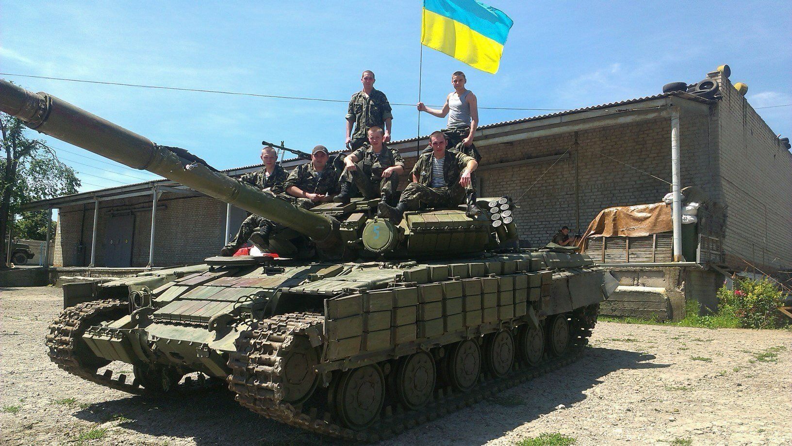 Доба на фронті: українські бійці знищили дві бойові машини піхоти ворога Доба на фронті: українські бійці знищили дві бойові машини піхоти ворога