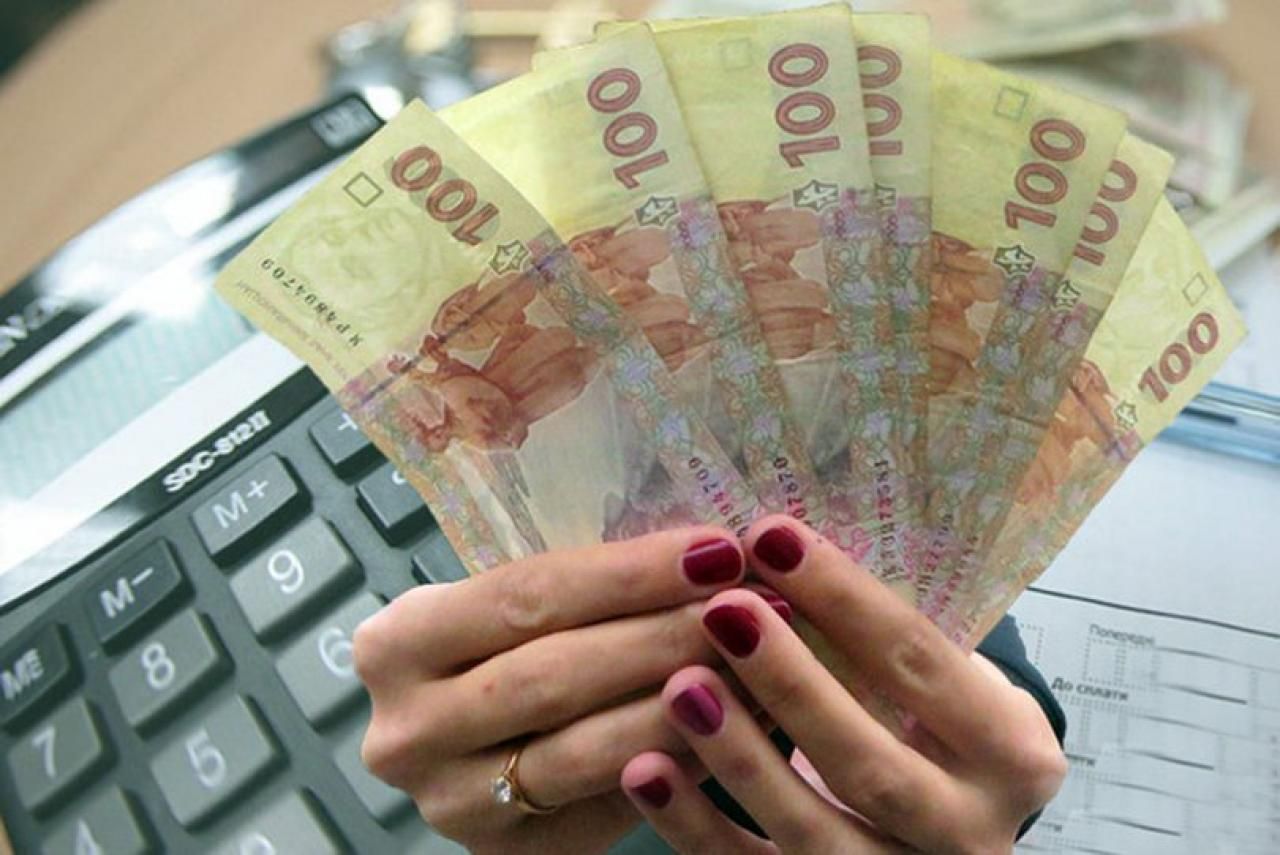 Субсидии наличными: украинцы в марте получат на руки почти шесть миллиардов гривен