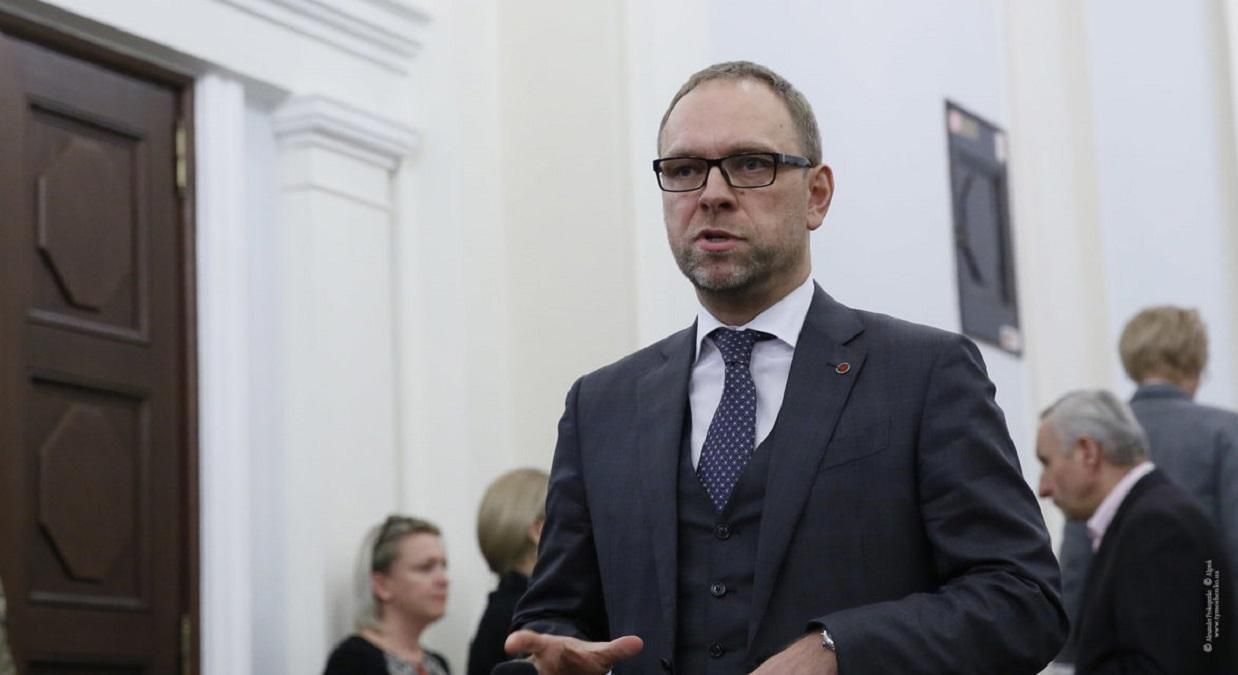 Суд вирішив, що глава президентської фракції – брехун Суд вирішив, що глава президентської фракції – брехун