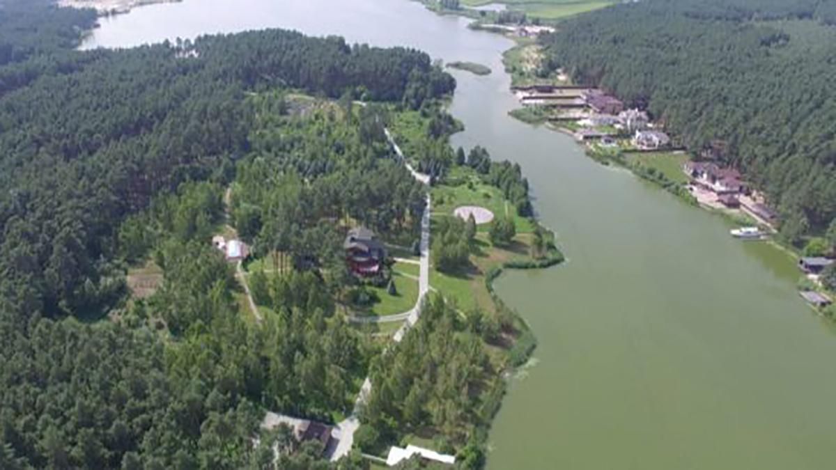 Кум Путіна Медведчук продає елітний маєток під Києвом, – ЗМІ Кум Путіна Медведчук продає елітний маєток під Києвом, – ЗМІ