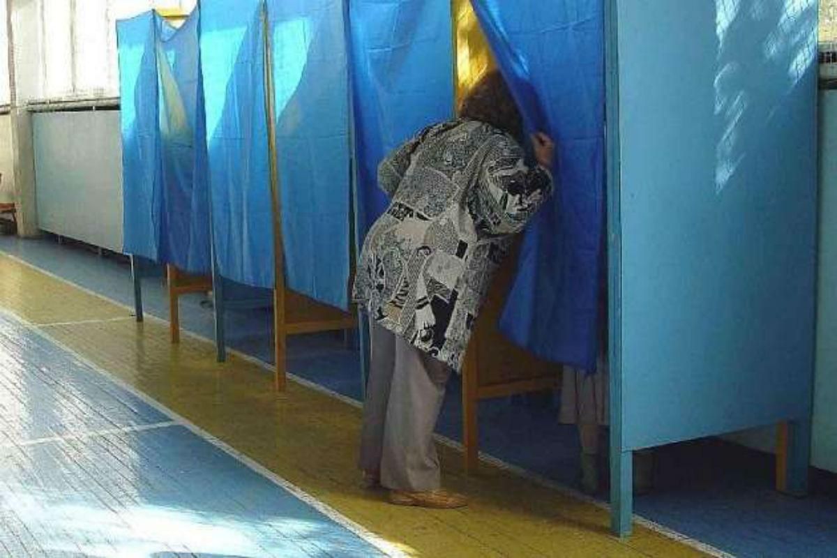 Политолог назвал причины, почему украинцы не хотят идти на выборы