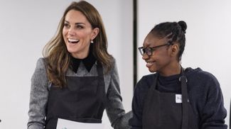 Кейт Міддлтон продемонструвала свої художні вміння під час офіційного заходу: фото та відео