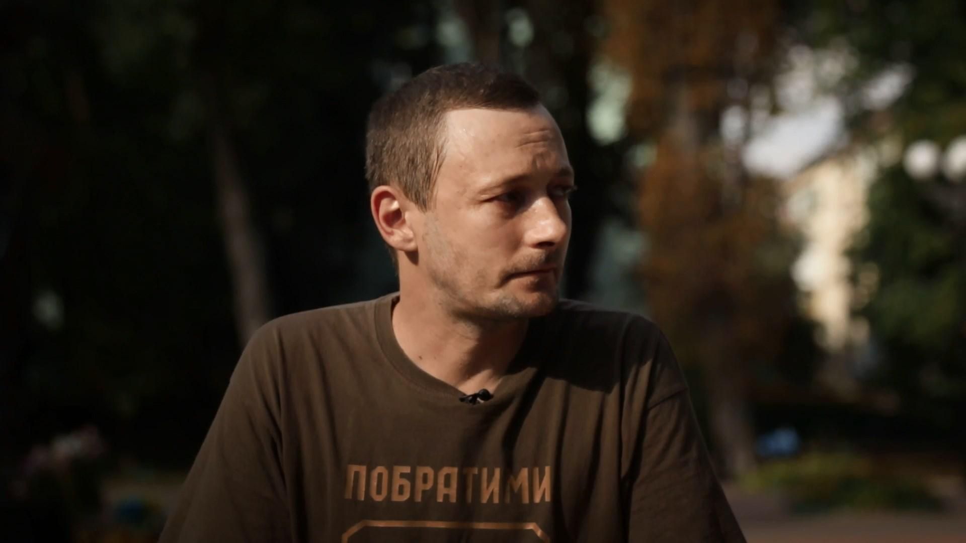 В палатку, куда он пошел спать, попал снаряд: печальная история воина о смерти собрата В палатку, куда он пошел спать, попал снаряд: печальная история воина о смерти собрата