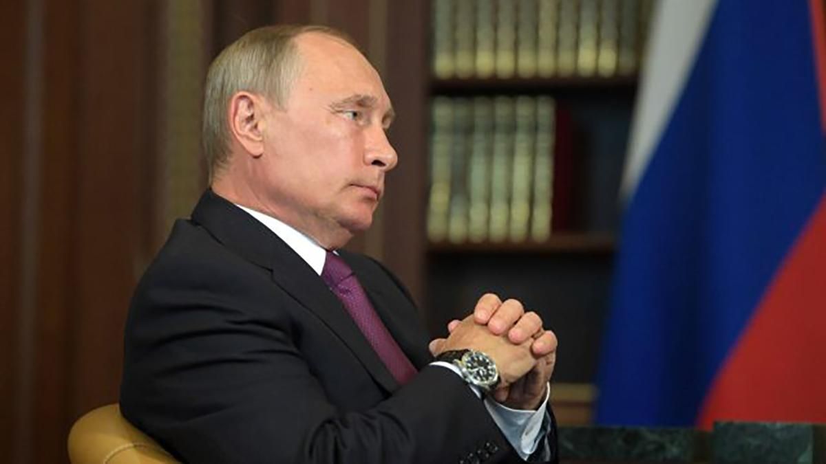 Путін вигадав як знову залишитися при владі: у Кремлі прокоментували інформацію Bloomberg