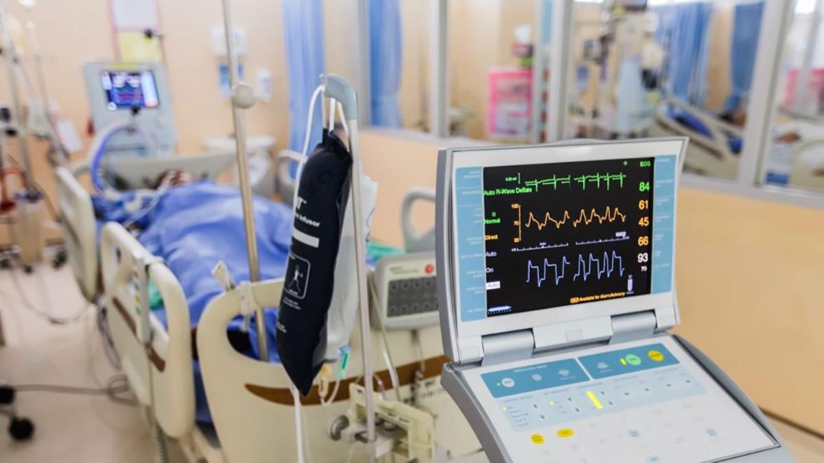 Сам себе врач: на Сумщине мужчина ампутировал себе ногу и выбросил ее Сам себе врач: на Сумщине мужчина ампутировал себе ногу и выбросил ее