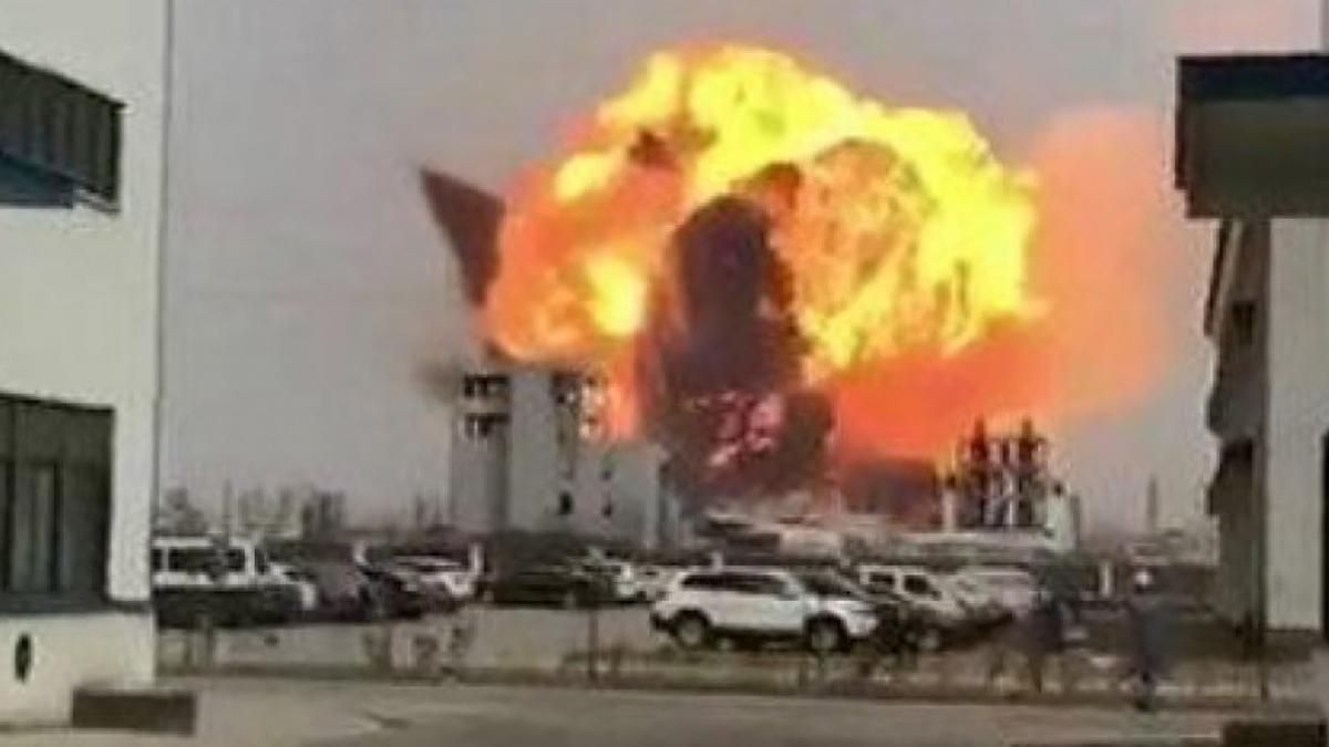 Вибух на хімзаводі у Китаї 21 березня 2019 - є загиблі - відео вибуху