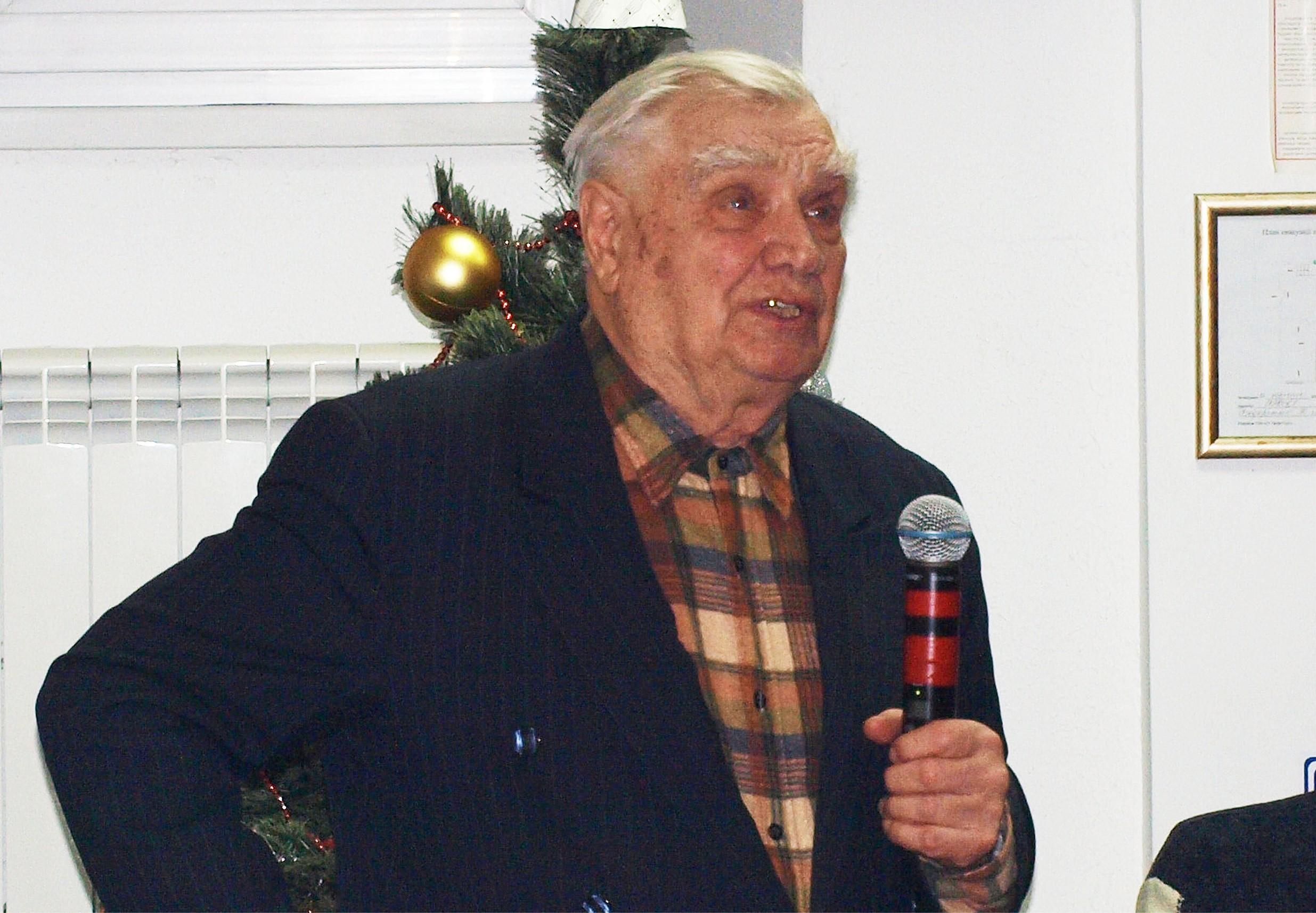 Юрій Мушкетик не підписував заяву на підтримку Порошенка Юрій Мушкетик не підписував заяву на підтримку Порошенка