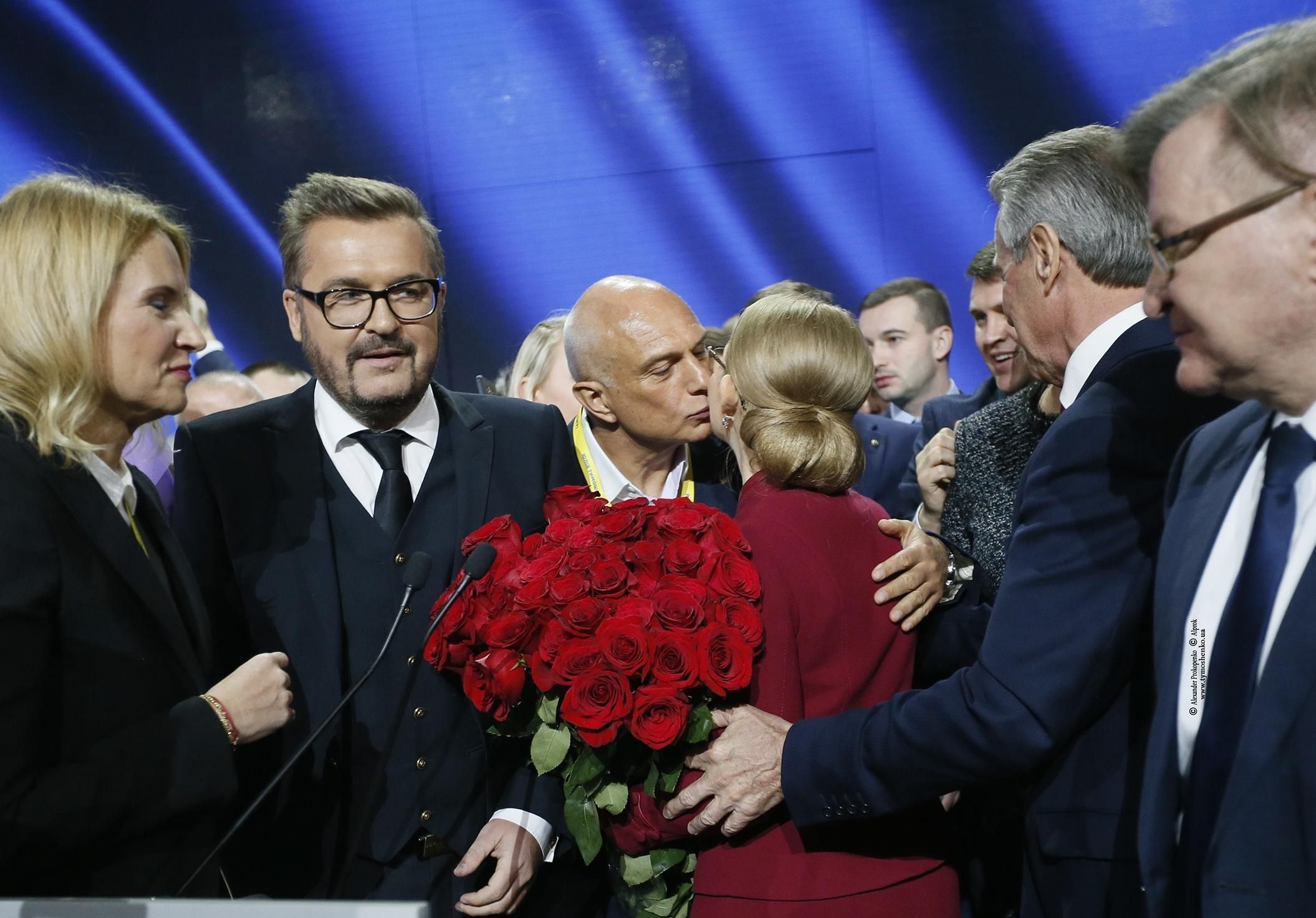 Як зірки шоу-бізнесу підтримують кандидатів у президенти Як зірки шоу-бізнесу підтримують кандидатів у президенти