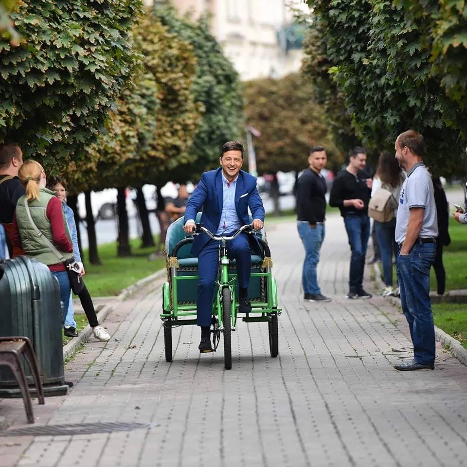 Володимир Зеленський, вибори, знятись з перегонів