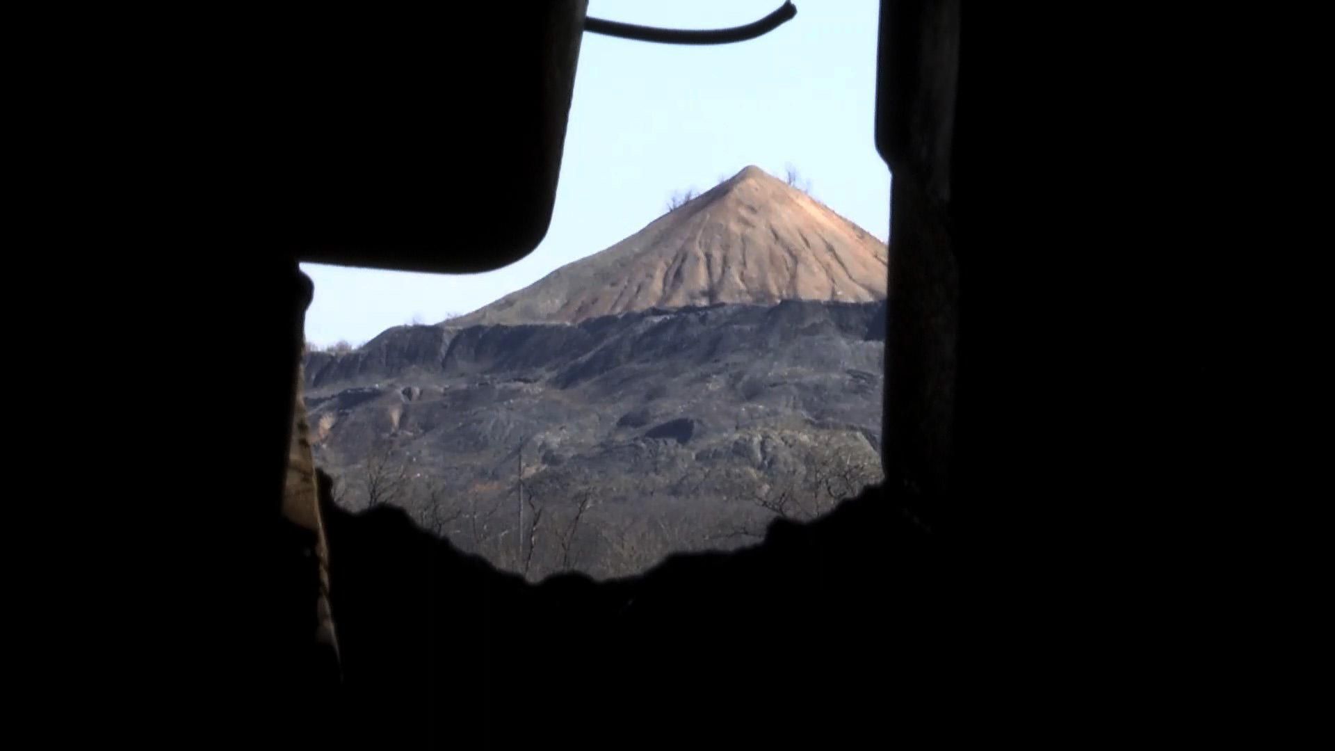 Військові ЗСУ ліквідували позицію проросійських бойовиків біля Мар'їнки: відео Військові ЗСУ ліквідували позицію проросійських бойовиків біля Мар'їнки: відео