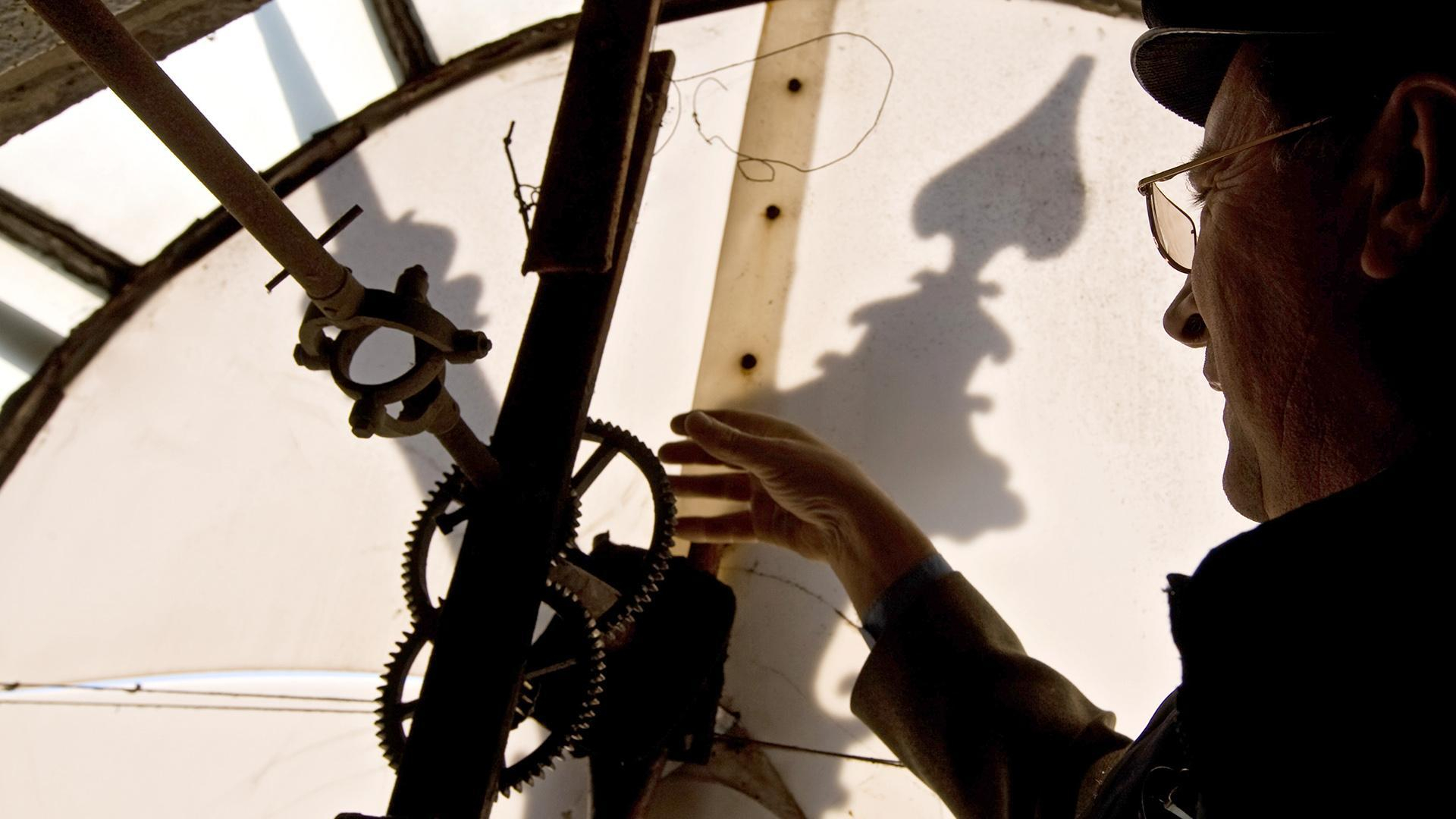 В Европарламенте приняли знаковое решение о переводе часов на зимнее и летнее время