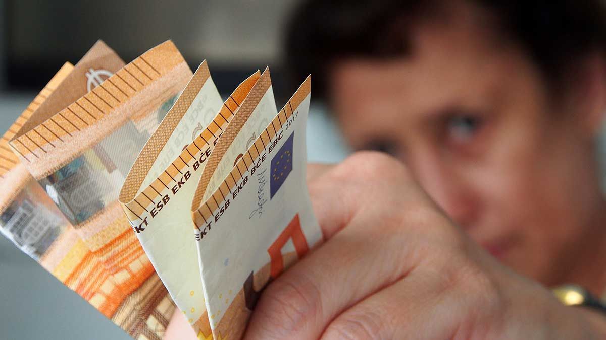 Готівковий курс валют на 27.03.2019: курс долару та євро