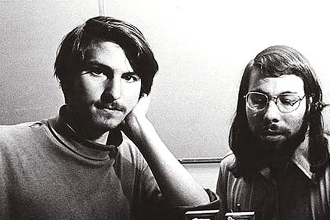 Засновники Apple – Стів Джобс та Стів Возняк