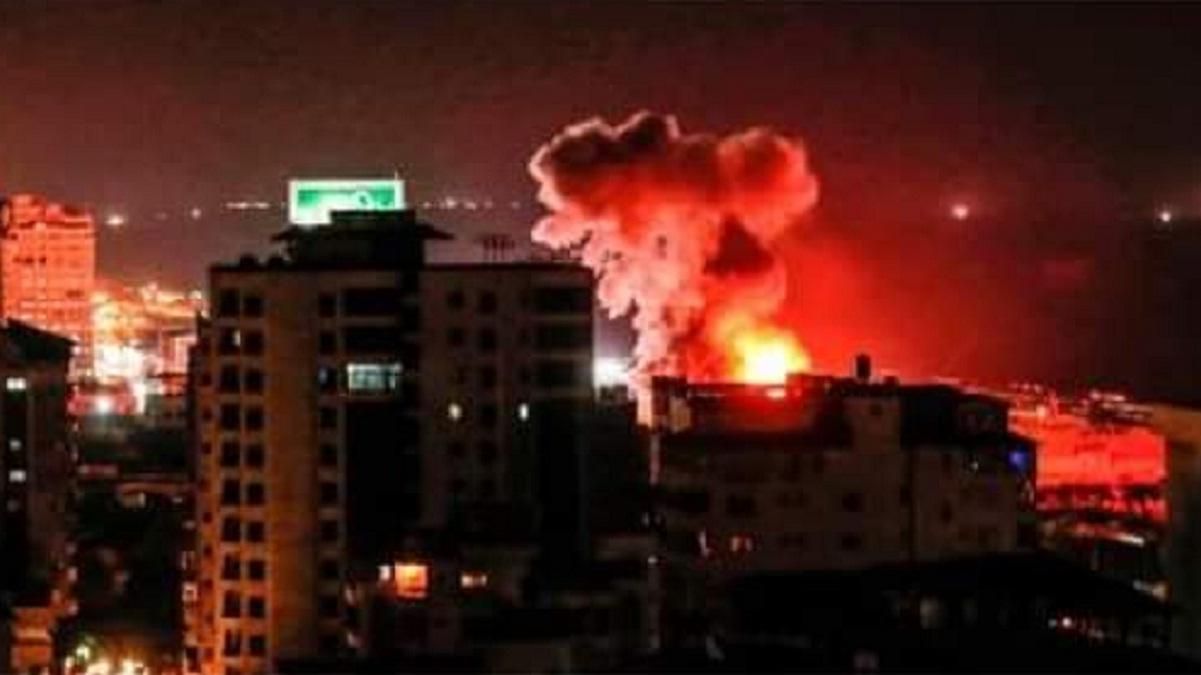 Сирия сообщила о воздушном ударе по Алеппо со стороны Израиля: видео Сирия сообщила о воздушном ударе по Алеппо со стороны Израиля: видео