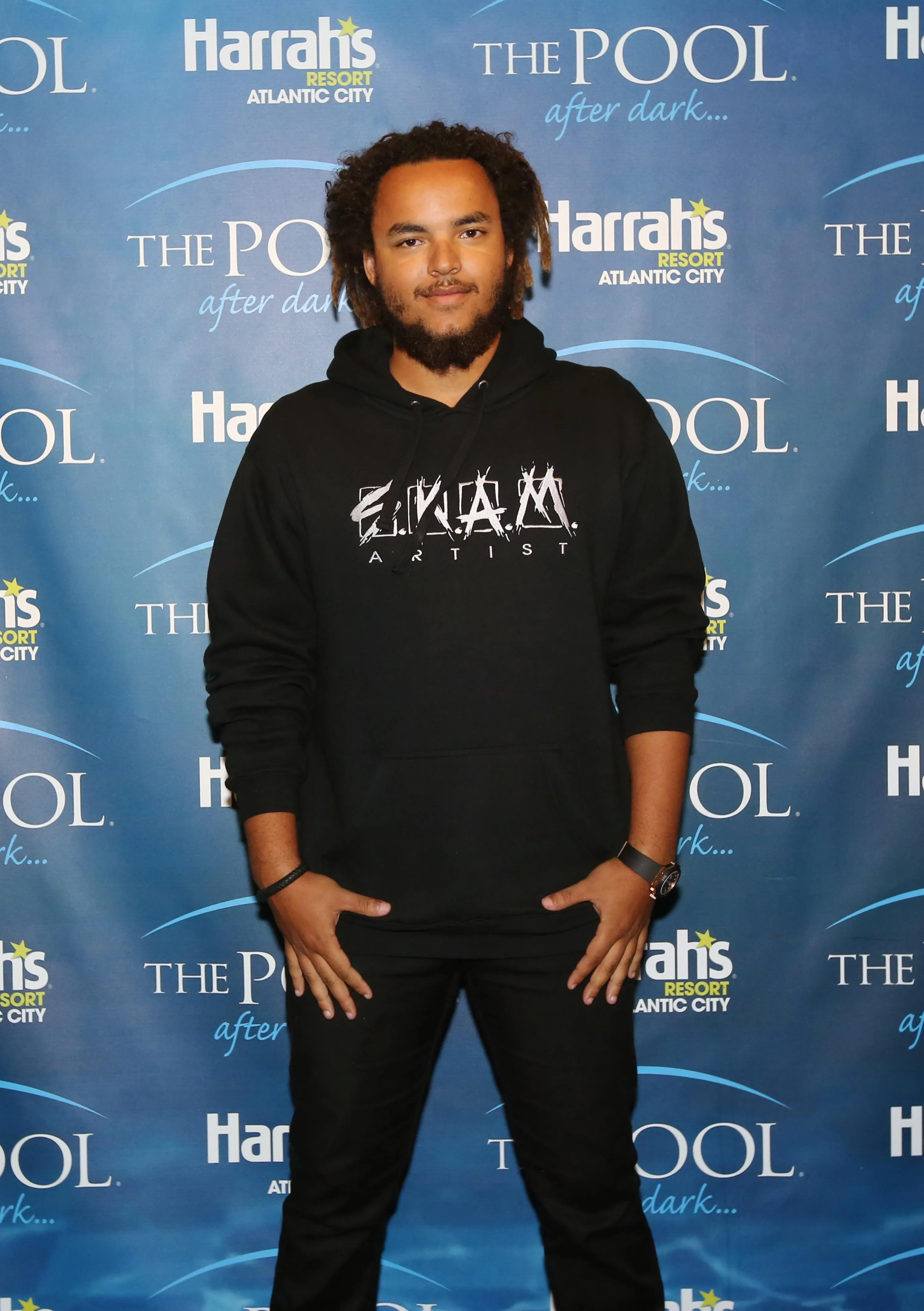 коннор круз