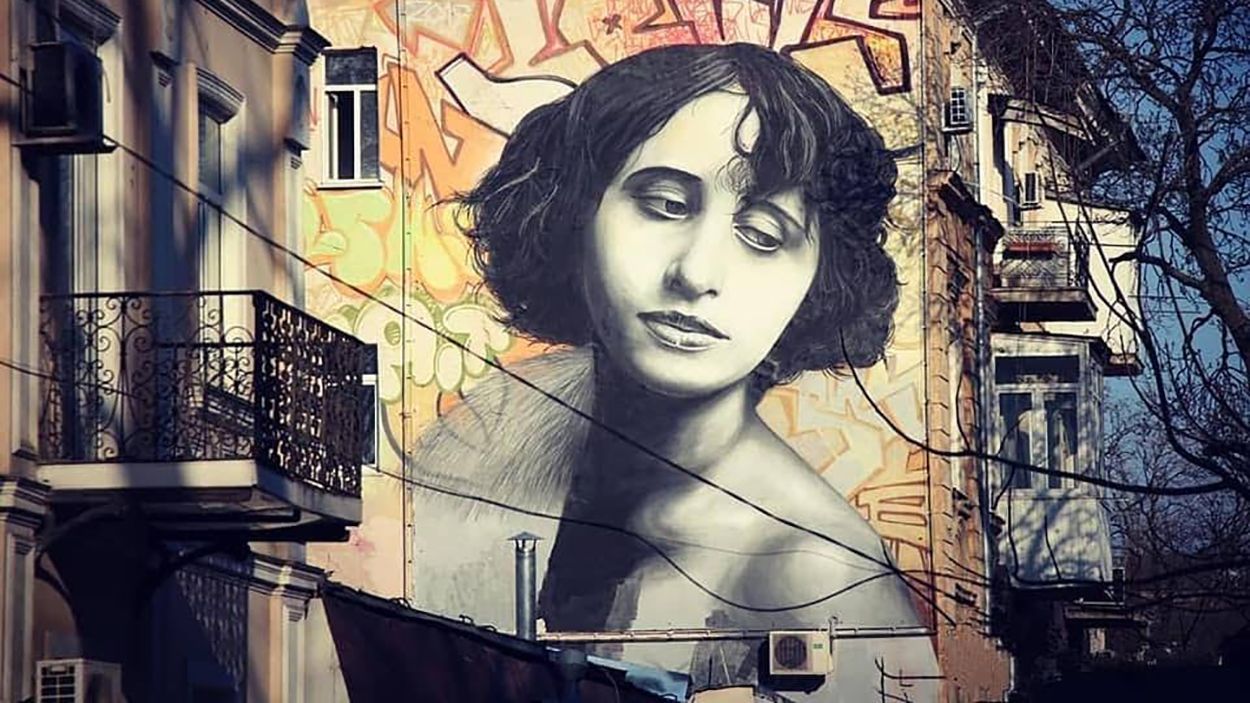 Мурал с изображением известной актрисы создали в Одессе: впечатляющие фото Мурал с изображением известной актрисы создали в Одессе: впечатляющие фото