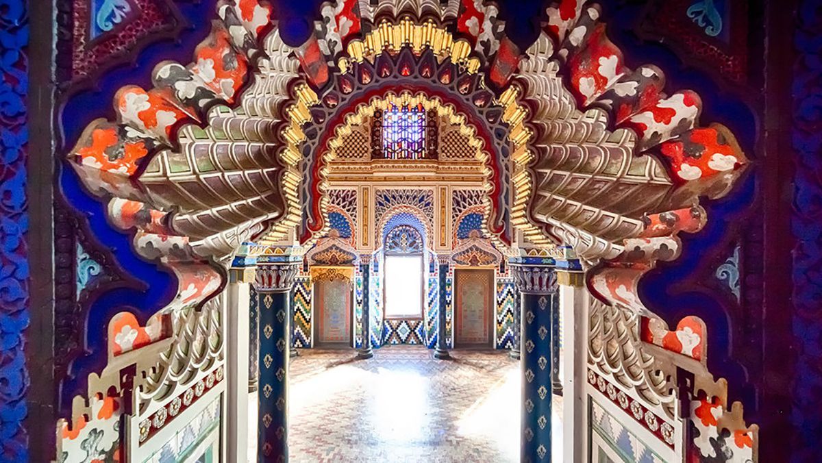 Замок Саммеццано: фото маловідомого палацу в Італії, який приголомшує своєю красою Замок Саммеццано: фото маловідомого палацу в Італії, який приголомшує своєю красою