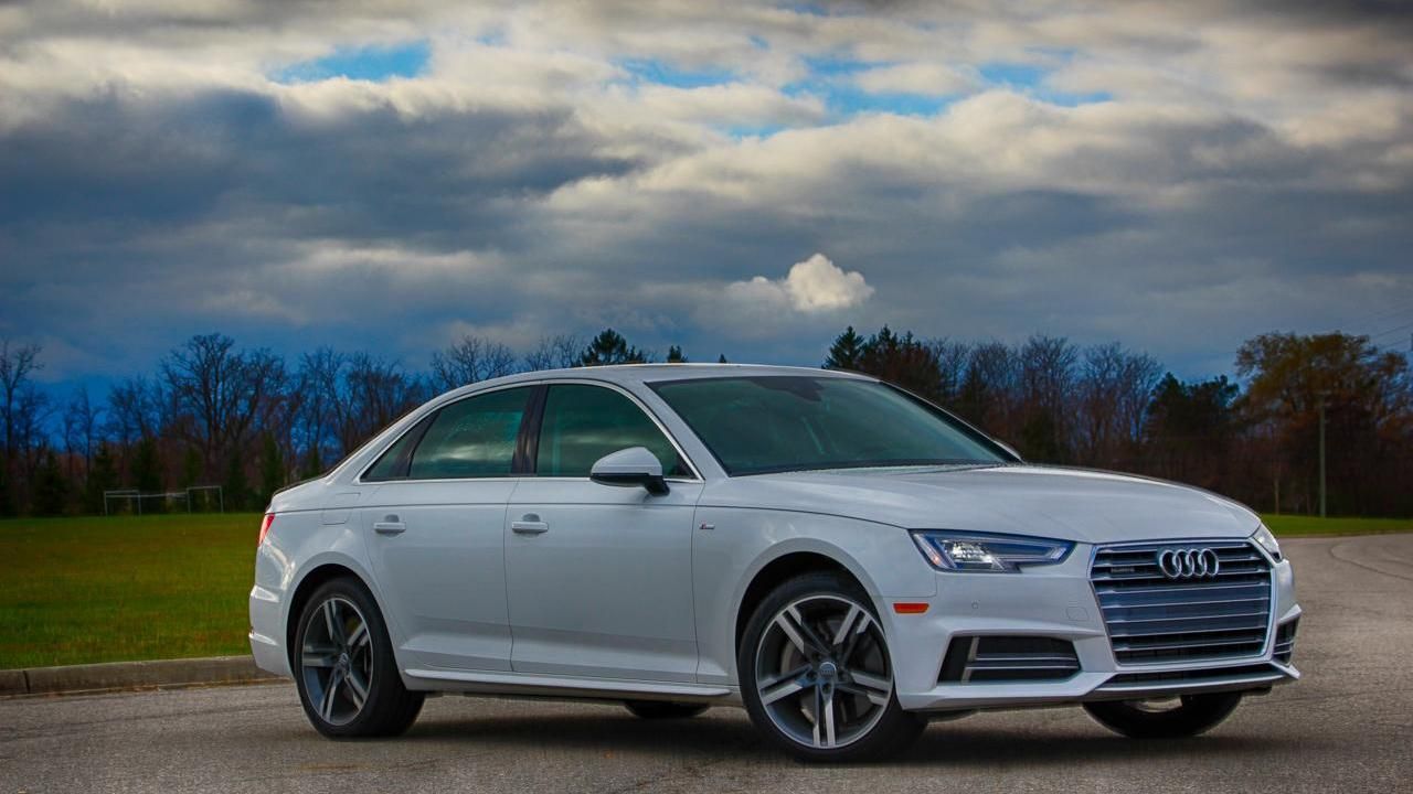 Audi представит компактный электрокар для конкуренции с Tesla Model 3 Audi представит компактный электрокар для конкуренции с Tesla Model 3