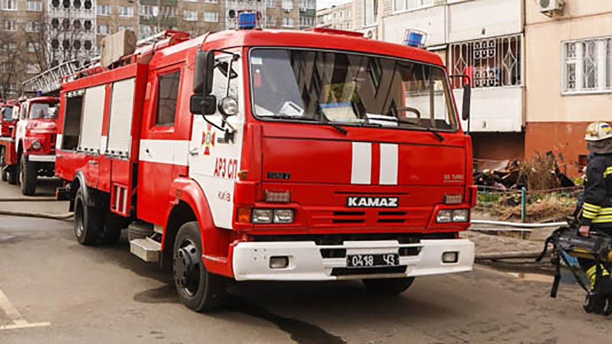 Їх вбив чадний газ: у Києві під час пожежі загинула подружня пара Їх вбив чадний газ: у Києві під час пожежі загинула подружня пара