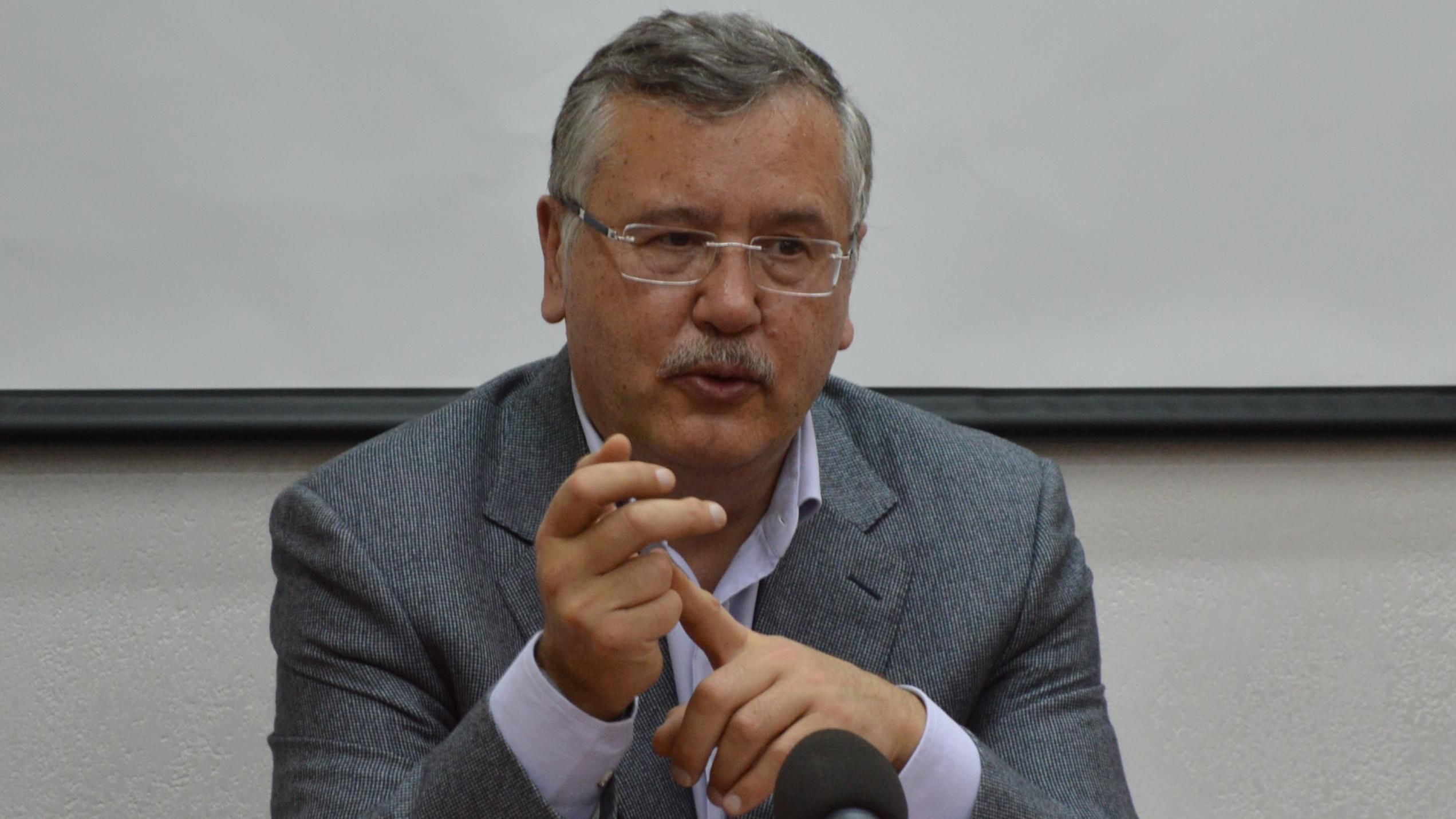 Почему объединение демократических сил вокруг Гриценко не дает желаемых результатов Почему объединение демократических сил вокруг Гриценко не дает желаемых результатов