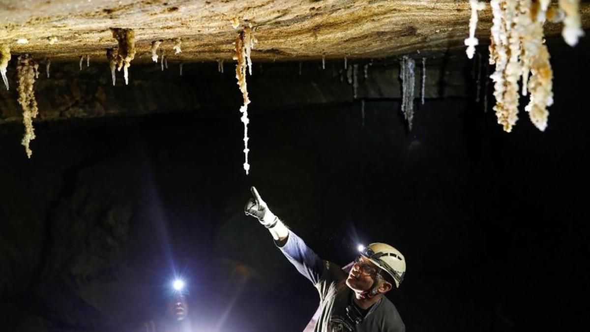 Исследователи открыли самую длинную в мире соляную пещеру