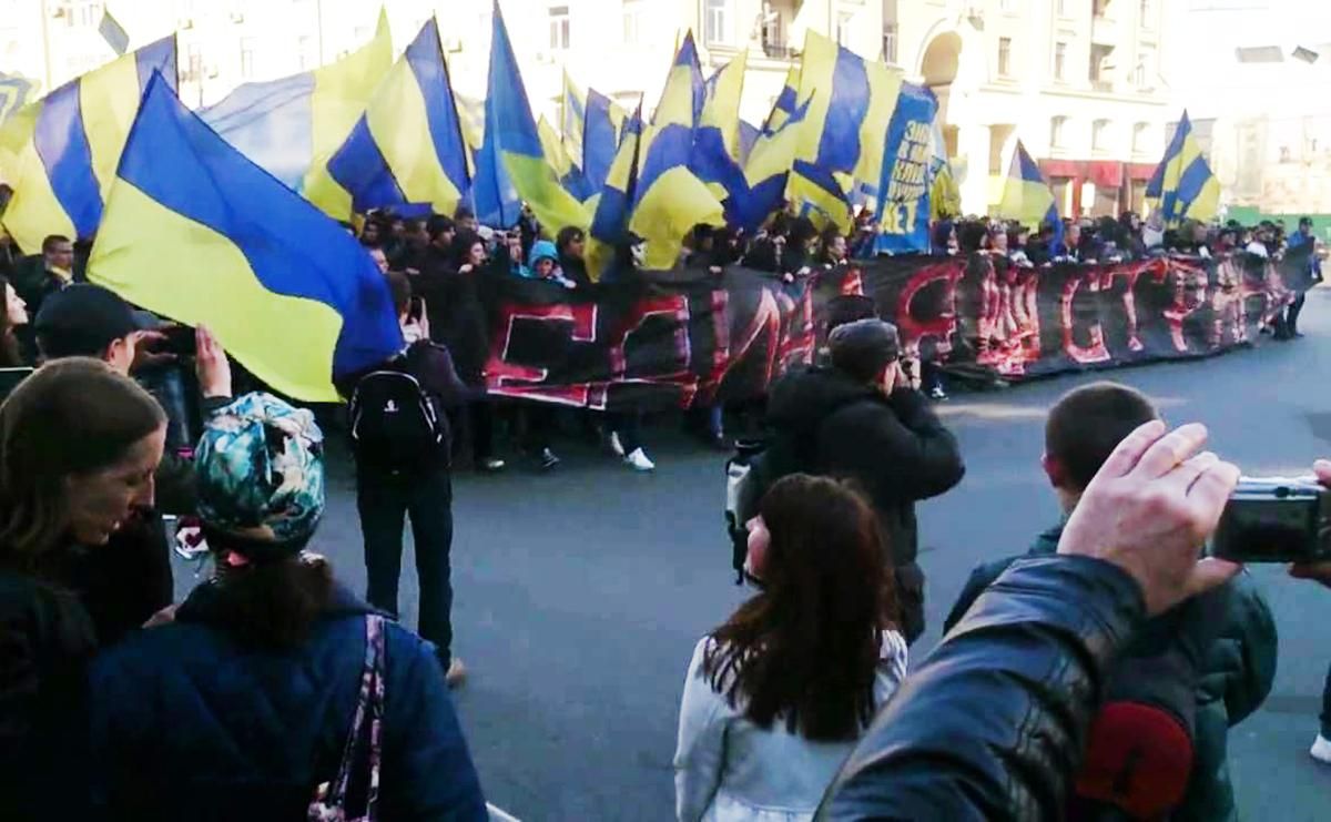 Хіт Путін – ху*ло відзначає п’ятирічний ювілей: відео першого виконання Хіт Путін – ху*ло відзначає п’ятирічний ювілей: відео першого виконання