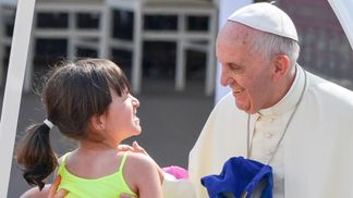 Педофілія у Ватикані: Папа Франциск підписав закон про покарання священнослужителів