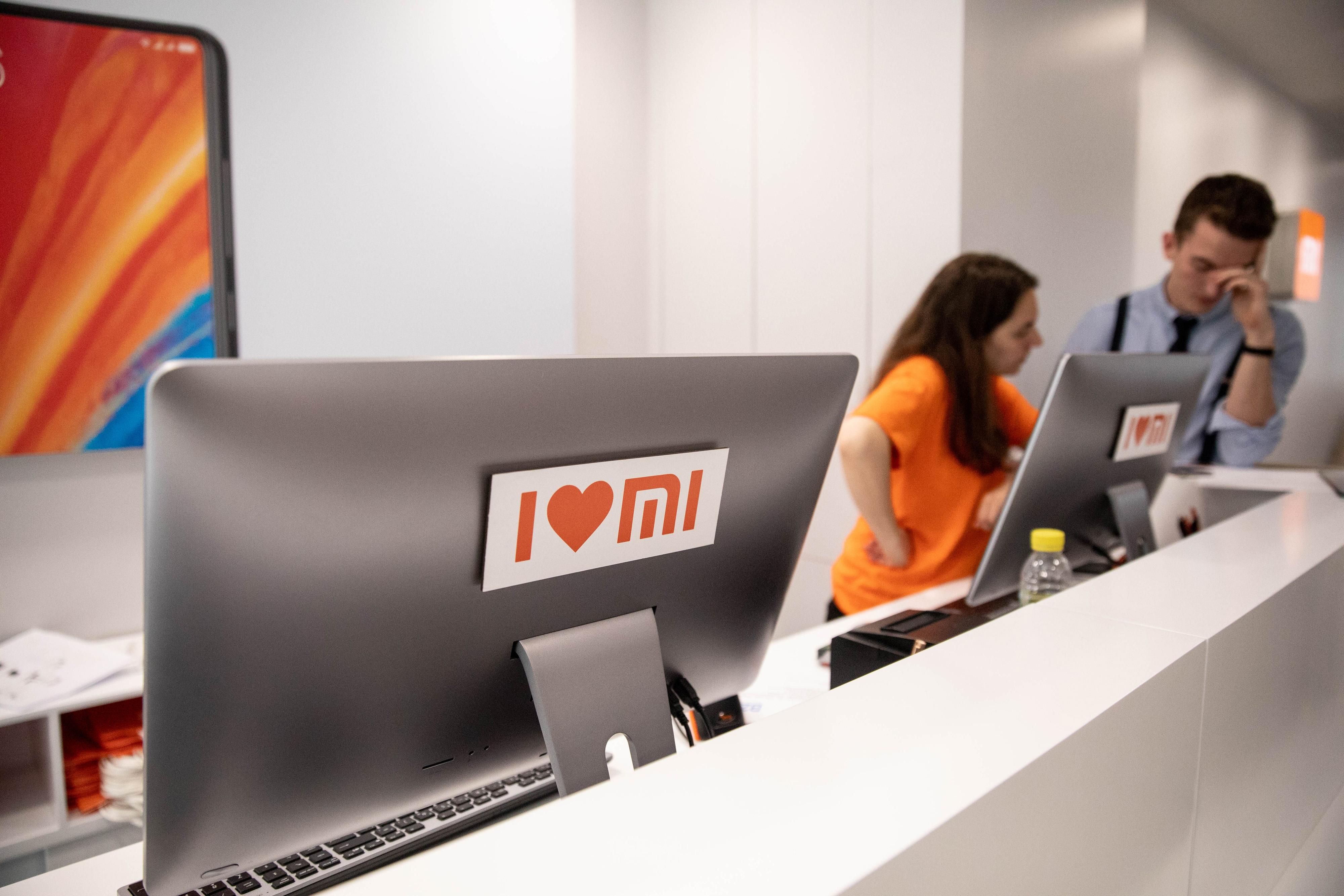 Xiaomi планує випустити фірмові кросівки: чим особливе взуття