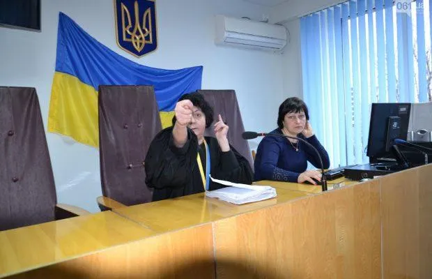 Суддя Лариса Щербань під час засідання