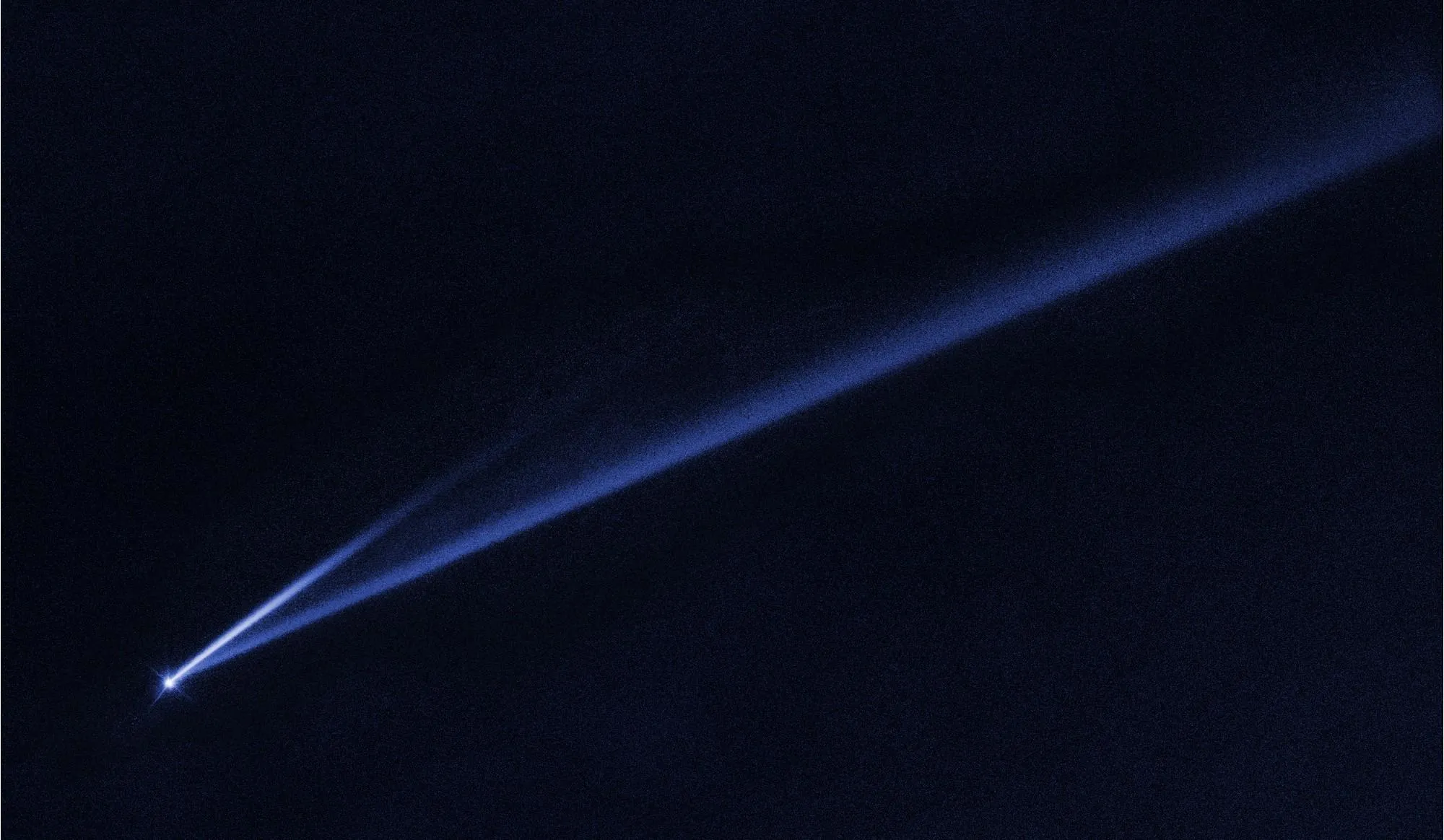 Hubble сфотографував процес розпаду астероїда