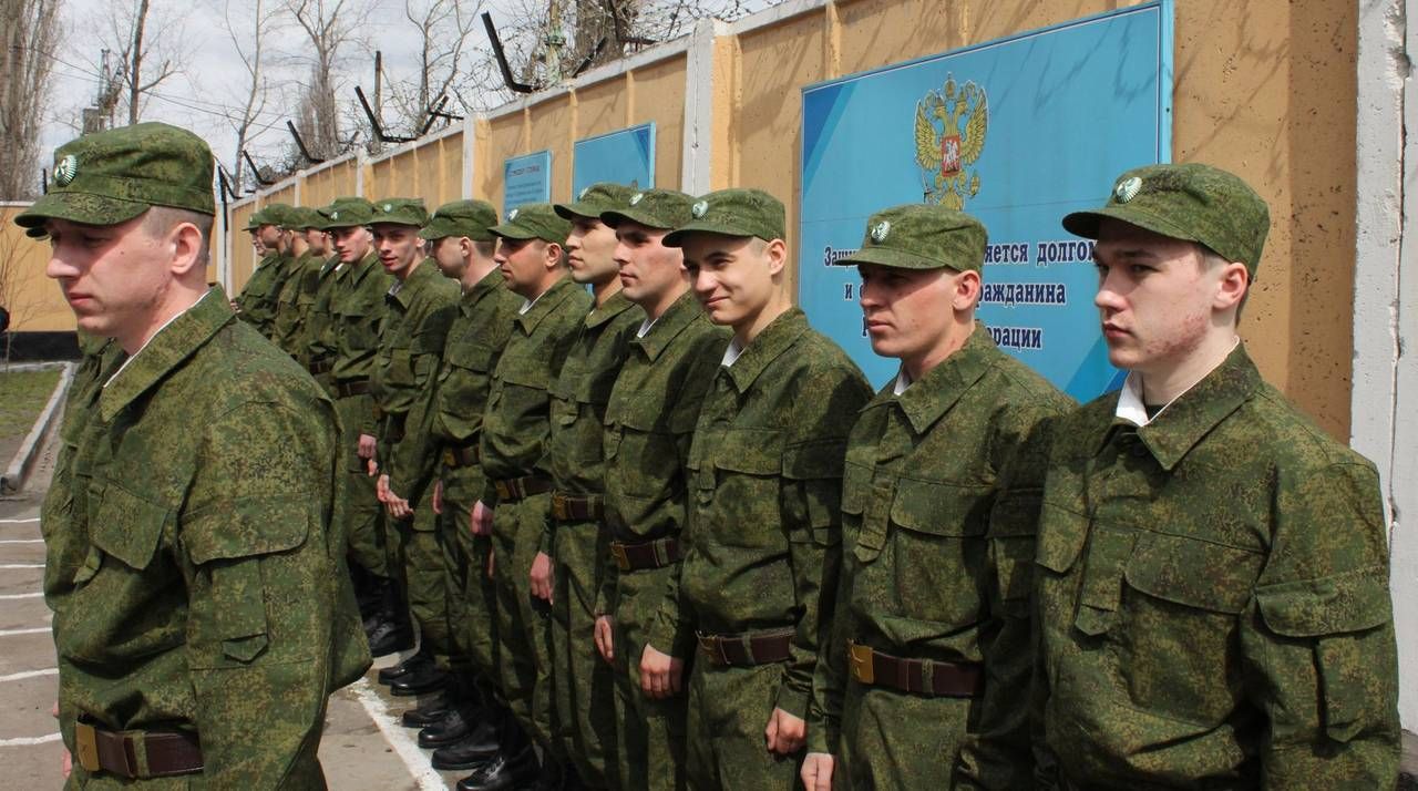 Сколько крымчан подпадают под весенний призыв в российскую армию: печальная цифра