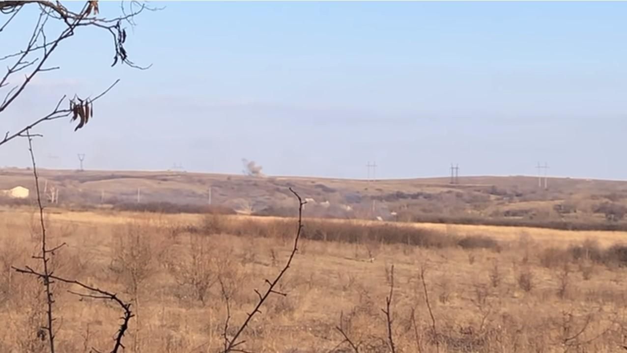 Воины ВСУ одним выстрелом уничтожили "Утес" боевиков на Донбассе: эффектное видео