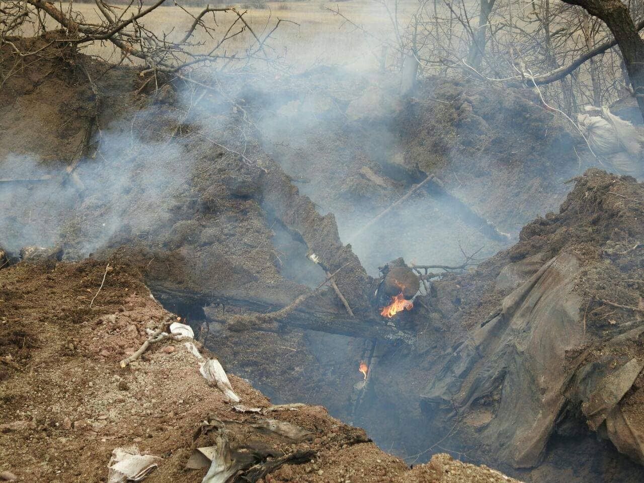 Смерть Яни Червоної на Донбасі: військові показали моторошні фото з місця трагедії