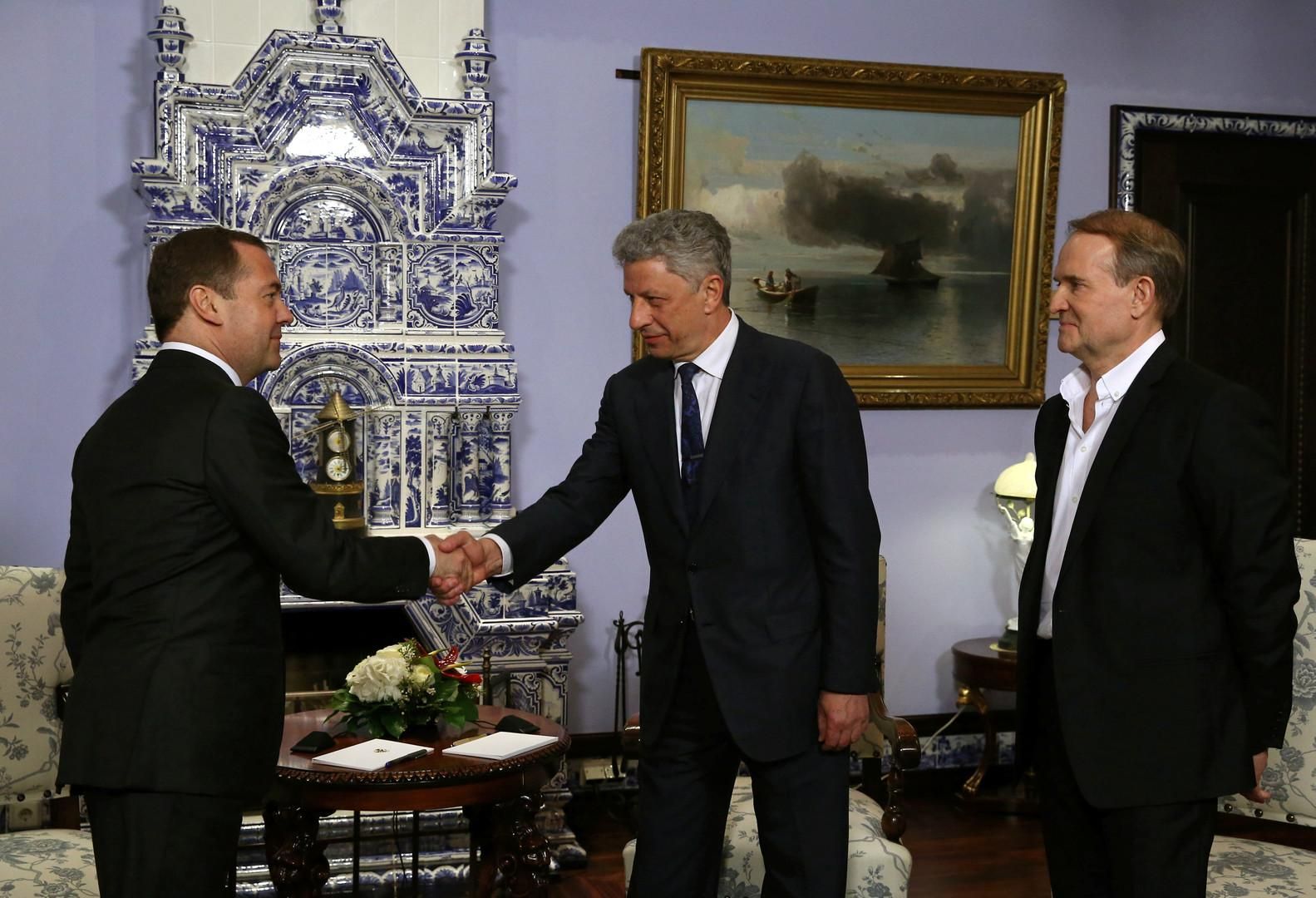 Політ Бойка й Медведчука до Москви: як відреагував кум Путіна Політ Бойка й Медведчука до Москви: як відреагував кум Путіна