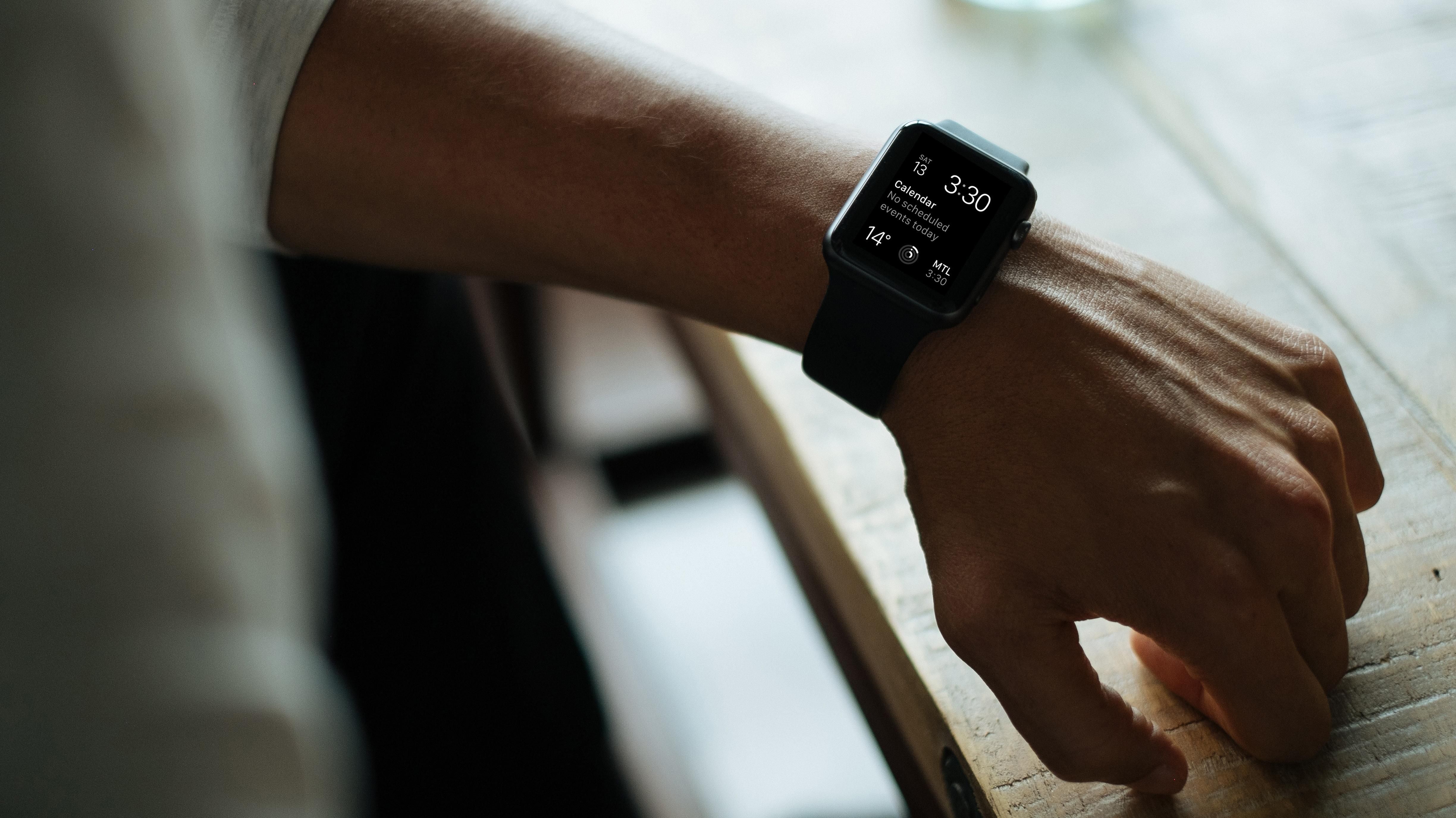 Цифра дня: скільки розумних годинників продали у 2018 році Цифра дня: скільки розумних годинників продали у 2018 році