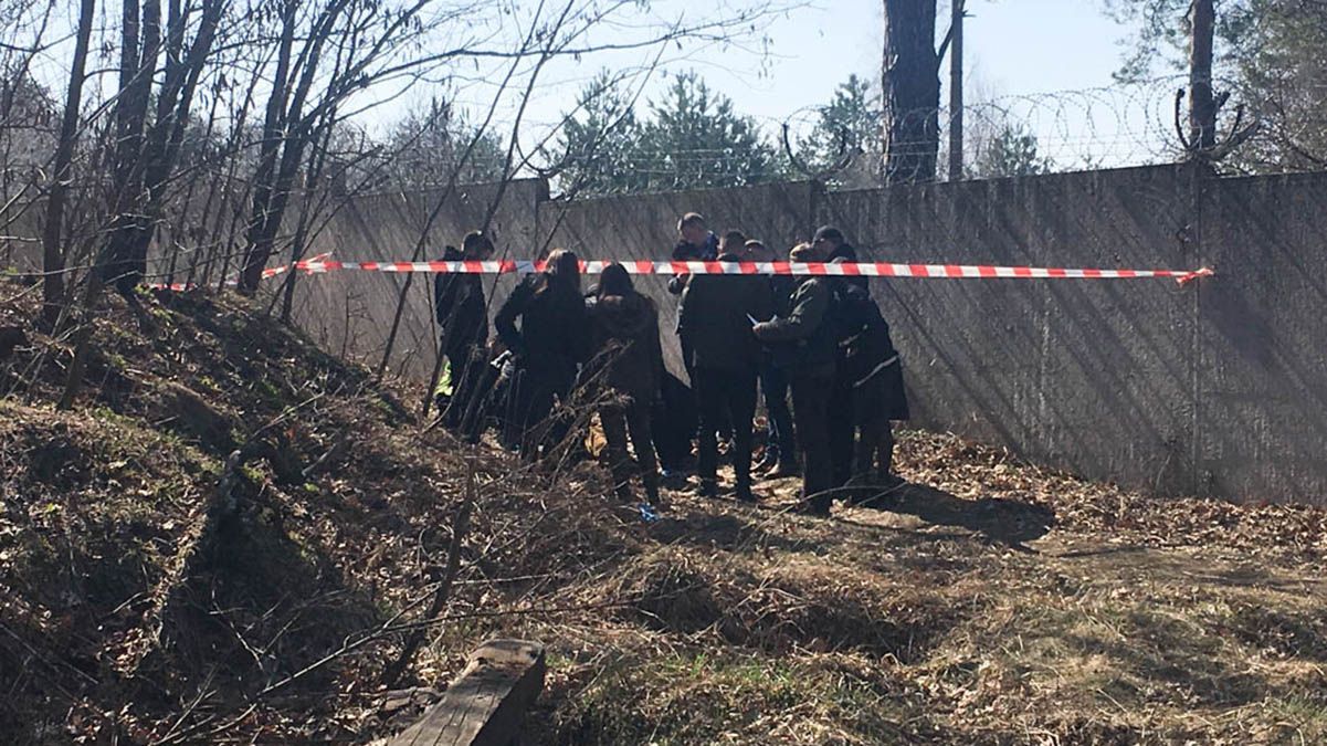 У Києві зарізали чоловіка: фото У Києві зарізали чоловіка: фото