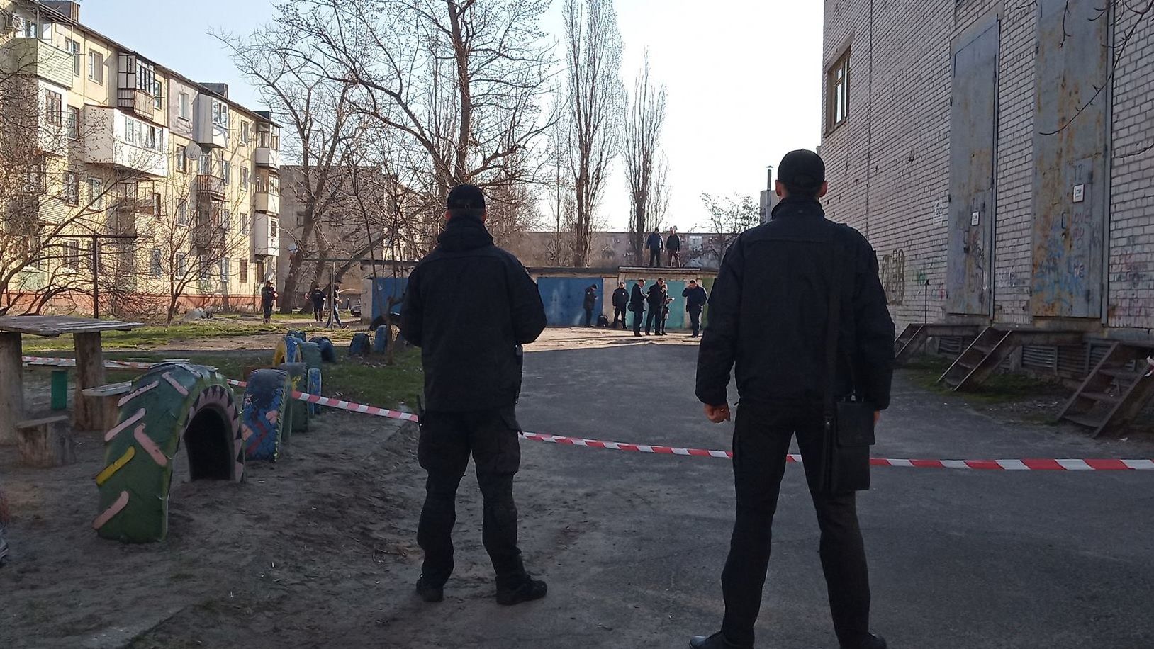 Чоловік скоїв моторошне самогубство  у центрі Сєвєродонецька на Донбасі 