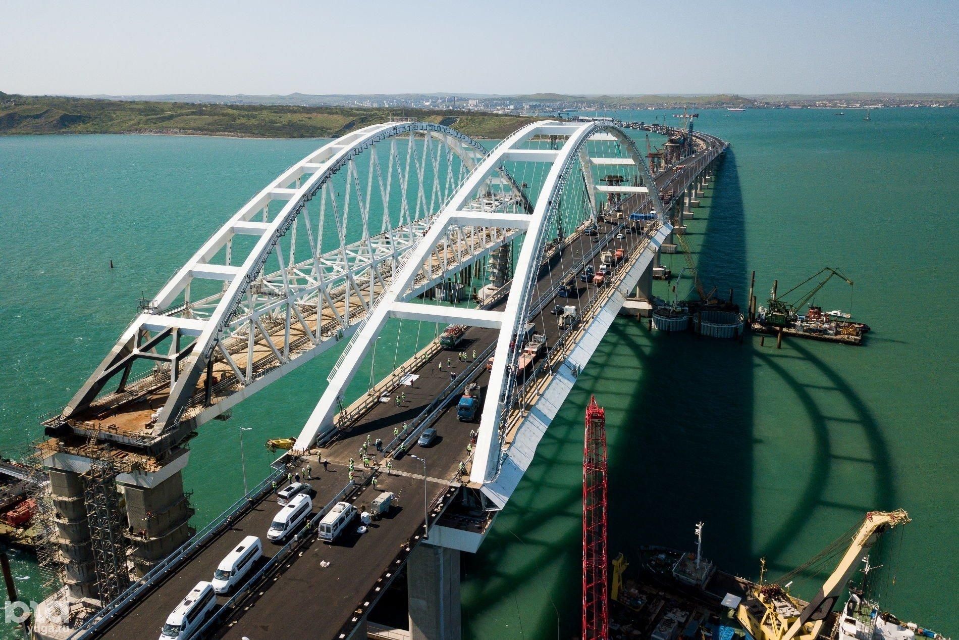 В окупантів виникла нова проблема із Кримським мостом