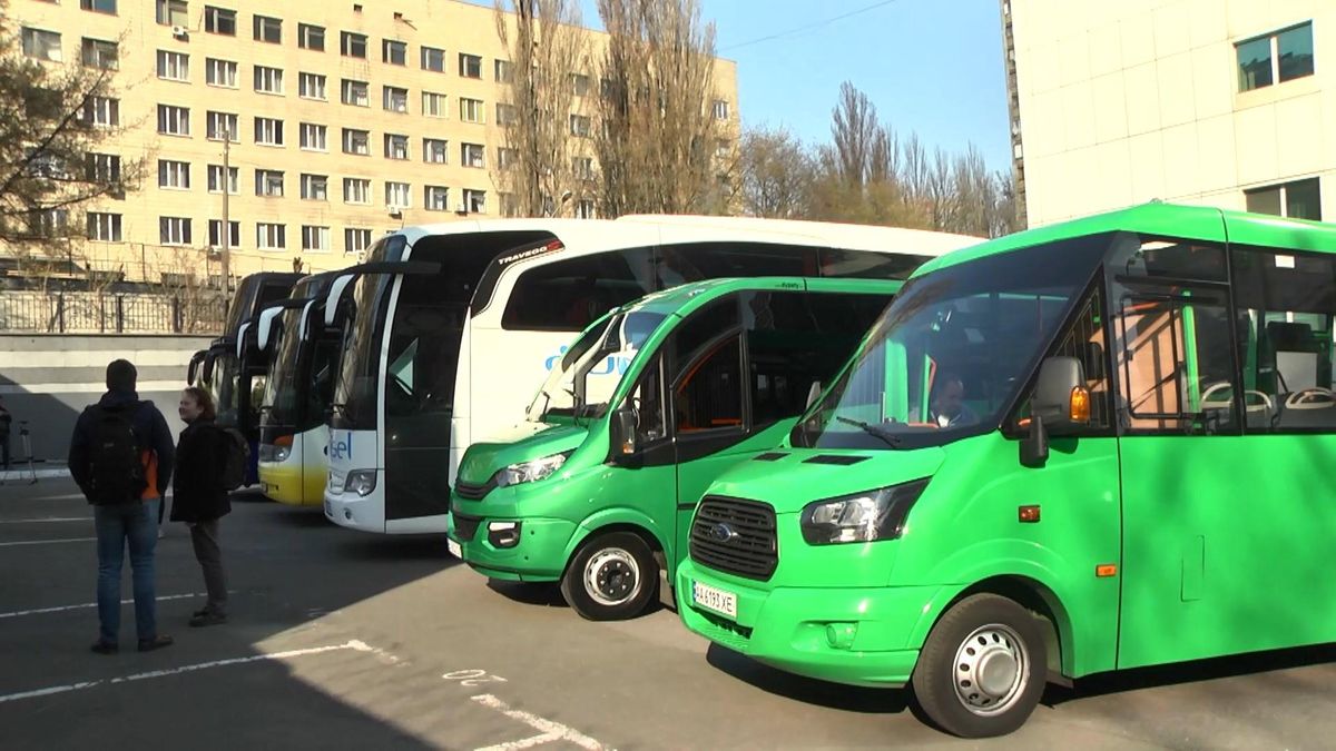 Жовті маршрутки чи сучасні автобуси: що змінила транспортна реформа Жовті маршрутки чи сучасні автобуси: що змінила транспортна реформа